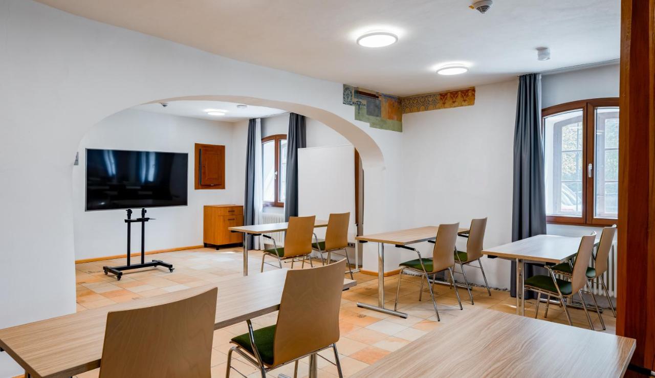 Premier Inn Muenchen Airport Sued Hallbergmoos Ngoại thất bức ảnh